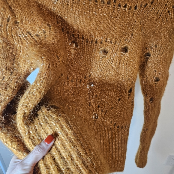 ALPACA WOOL Sweater - Picture 2 of 5